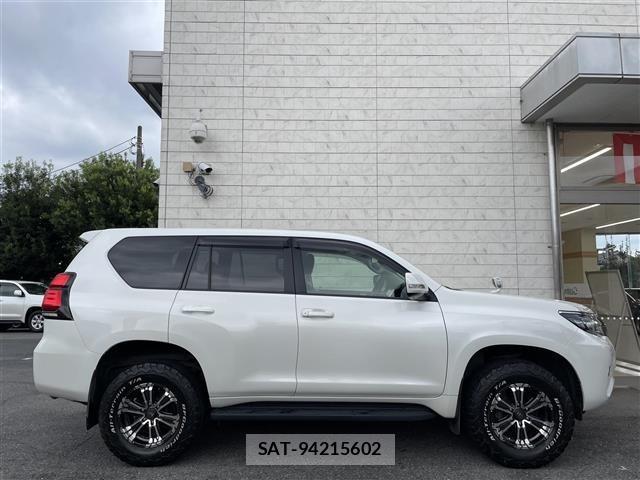 Toyota LAND CRUISER PRADO 2018 8907454-5
