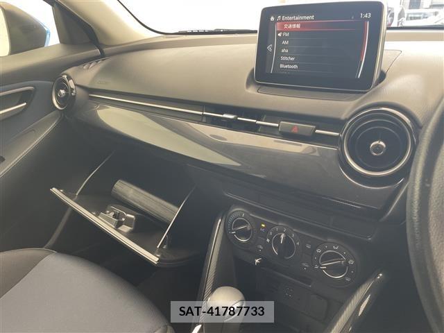 Mazda DEMIO 2015 8689406-10