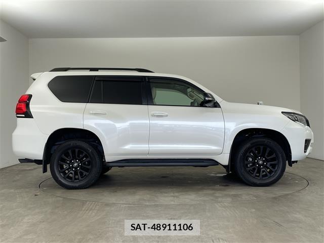 Toyota LAND CRUISER PRADO 2023 8907455-19