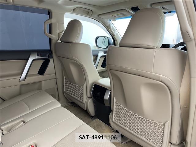 Toyota LAND CRUISER PRADO 2023 8907455-5