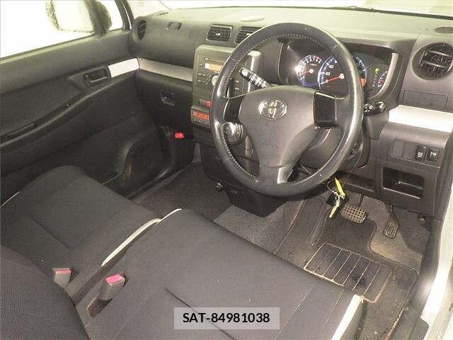 Toyota PIXIS SPACE 2013 8806478-3