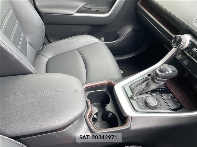 Toyota RAV4 2021 8709442-8