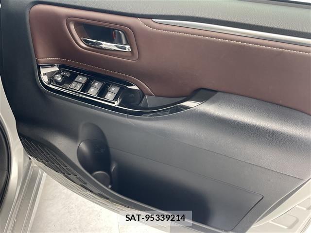 Toyota ESQUIRE 2019 8692644-9