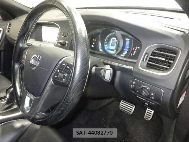 Volvo S60 2014 8862054-7