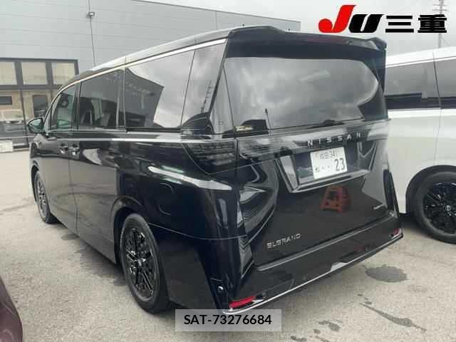 Nissan ELGRAND 2026 8908908-1