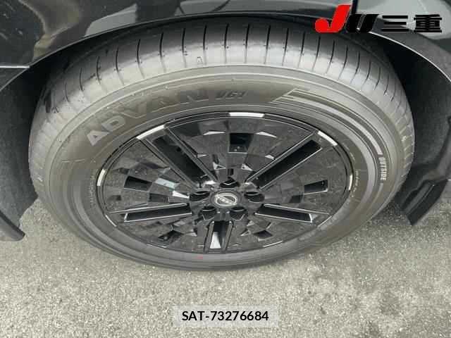 Nissan ELGRAND 2026 8908908-30