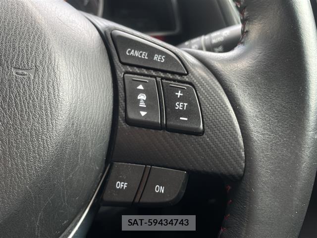 Mazda AXELA 2014 8911751-21
