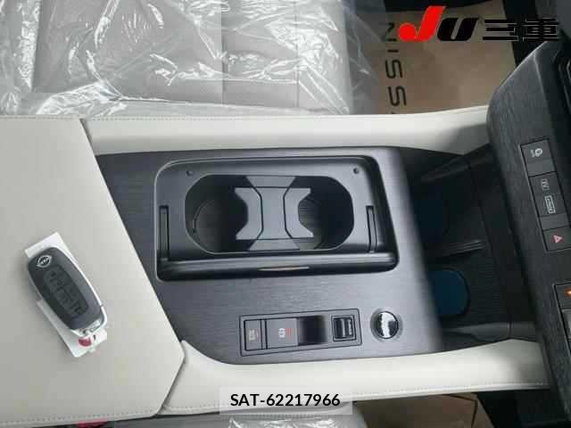 Nissan ELGRAND 2026 8908909-23