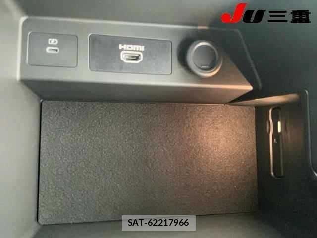 Nissan ELGRAND 2026 8908909-24