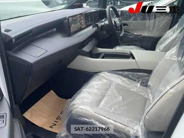 Nissan ELGRAND 2026 8908909-3