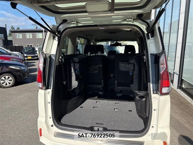 Nissan SERENA 2018 8927437-10