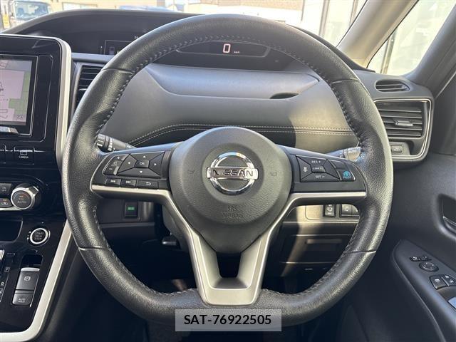 Nissan SERENA 2018 8927437-12