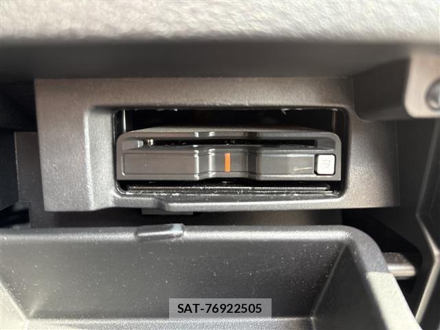 Nissan SERENA 2018 8927437-22