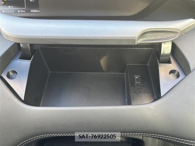 Nissan SERENA 2018 8927437-3