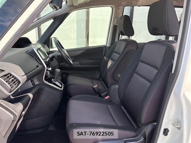 Nissan SERENA 2018 8927437-6
