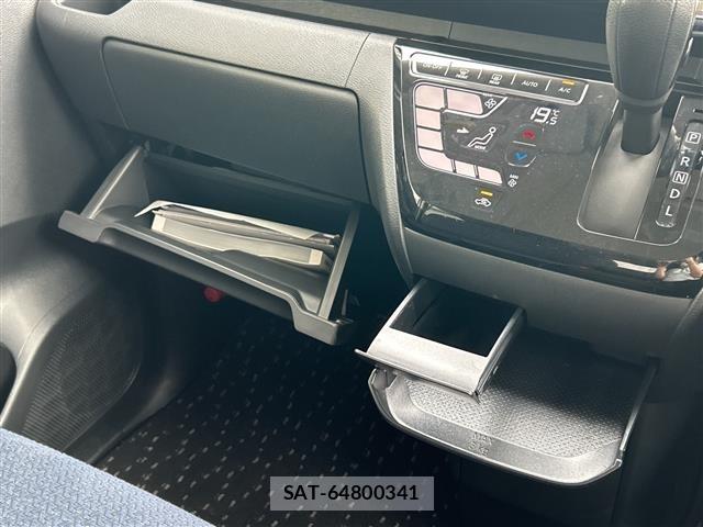 Nissan ROOX 2022 8687595-6