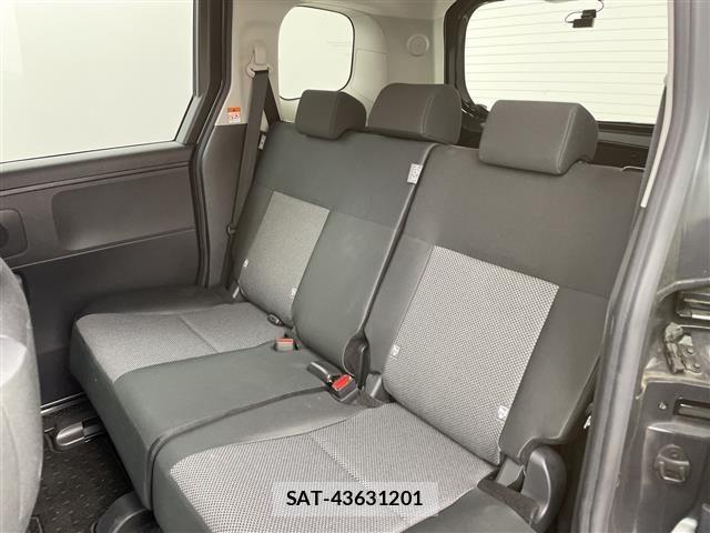 Toyota SIENTA 2023 8671773-11