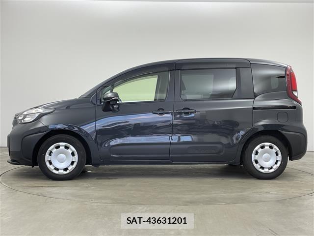 Toyota SIENTA 2023 8671773-19