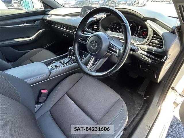 Mazda MAZDA3 2019 8690031-12
