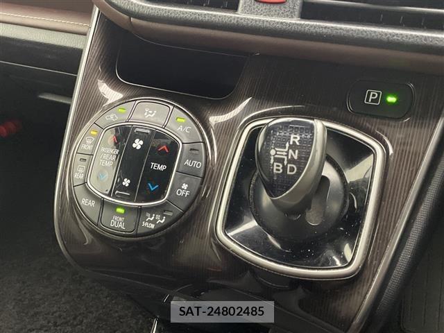 Toyota ESQUIRE 2017 8908845-1