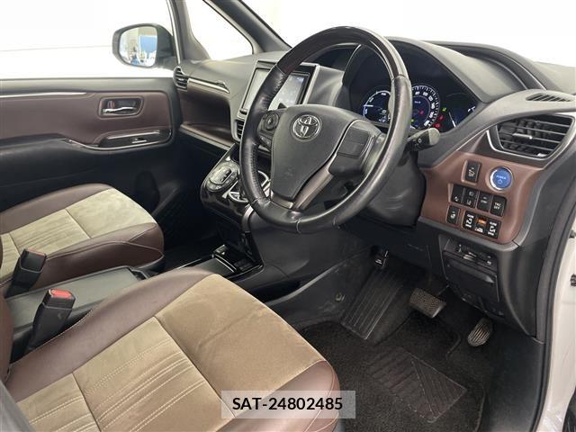 Toyota ESQUIRE 2017 8908845-6