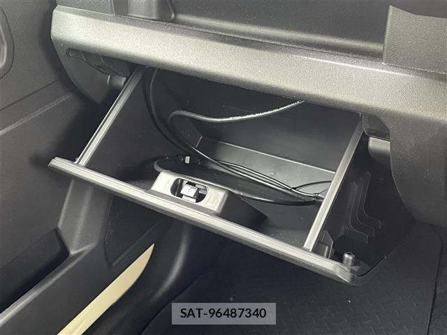 Suzuki JIMNY 2024 8748730-4