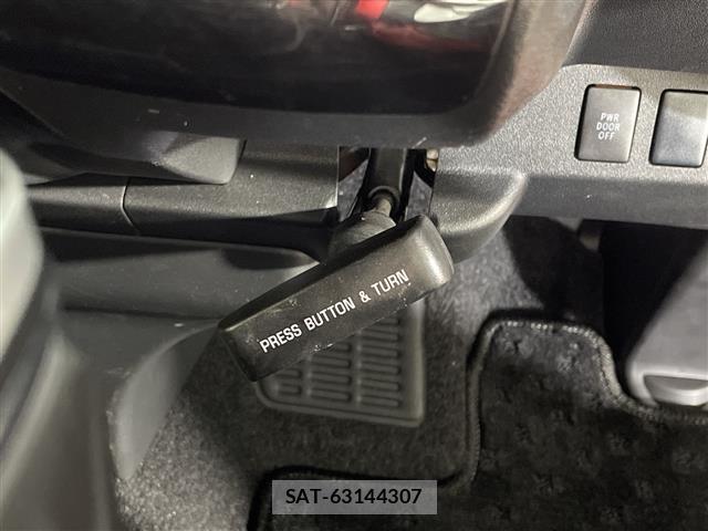 Toyota HIACE VAN 2025 8870296-10