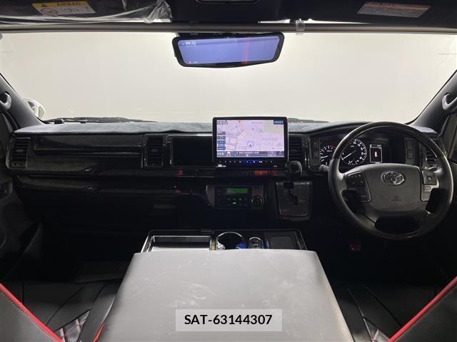 Toyota HIACE VAN 2025 8870296-15