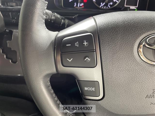 Toyota HIACE VAN 2025 8870296-21