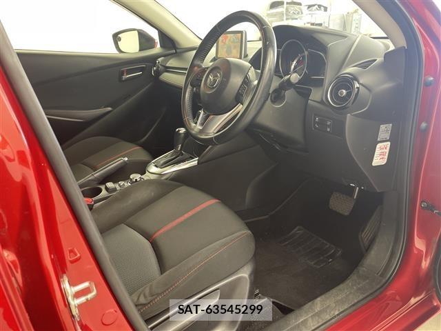 Mazda DEMIO 2015 8689407-6