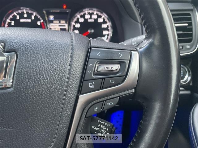 Toyota CROWN 2018 8937668-10