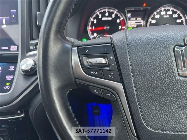 Toyota CROWN 2018 8937668-9