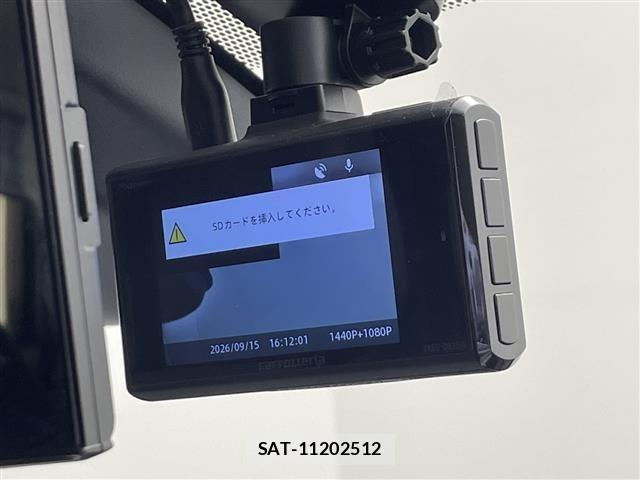 Toyota PRIUS PHV 2017 8915783-17