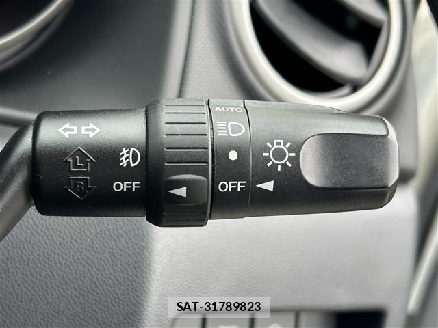 Mazda AXELA 2008 8911752-18