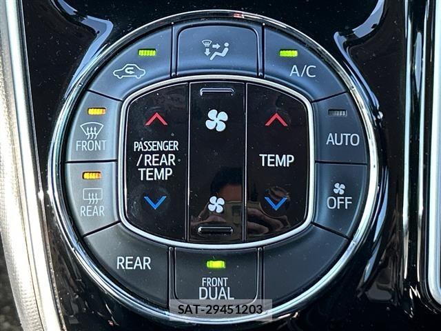 Toyota ESQUIRE 2015 8908860-5