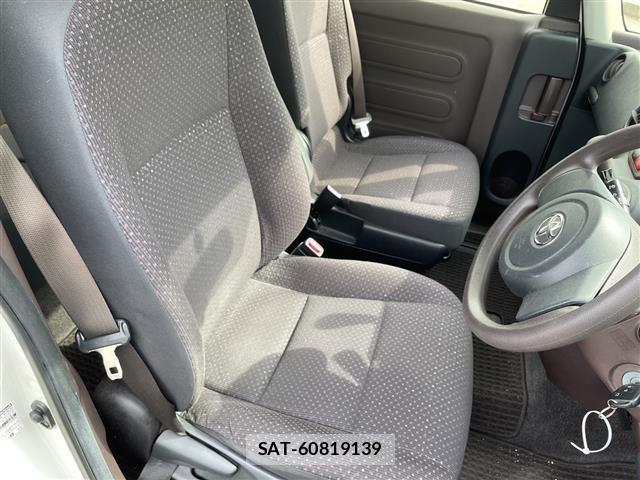 Toyota SPADE 2014 8692791-3