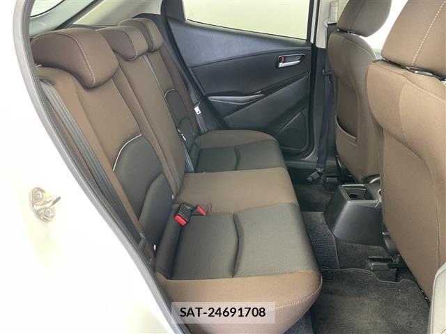 Mazda MAZDA2 2019 8910115-3