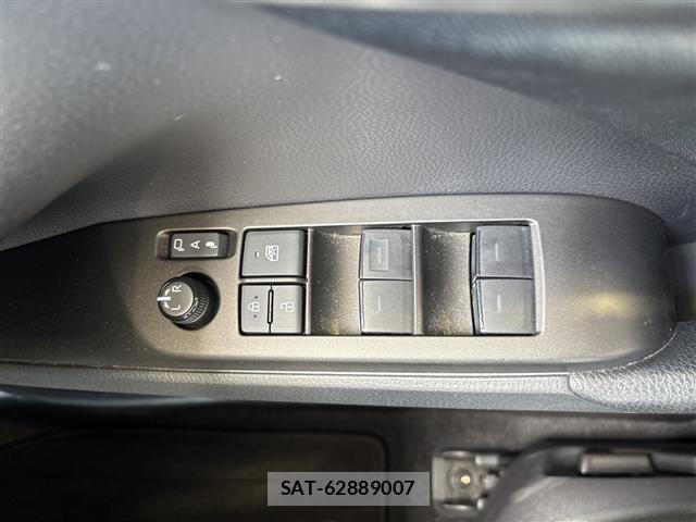 Toyota CAMRY 2023 8687706-11