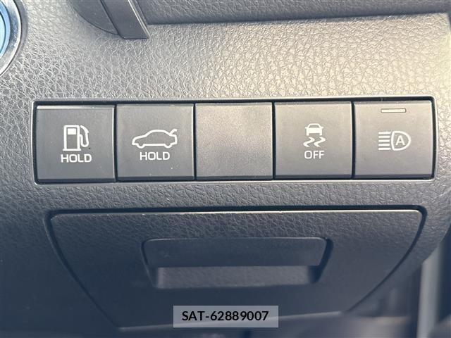 Toyota CAMRY 2023 8687706-12