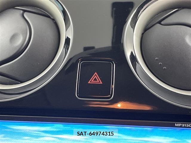 Nissan NOTE 2013 8912979-11