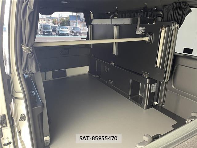 Toyota HIACE VAN 2020 8698111-18