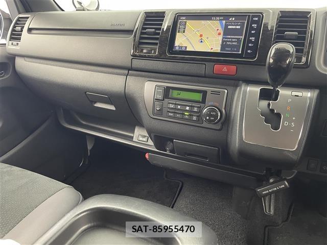 Toyota HIACE VAN 2020 8698111-2