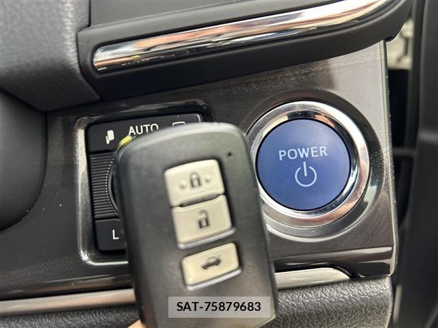 Toyota CROWN 2013 8937670-2