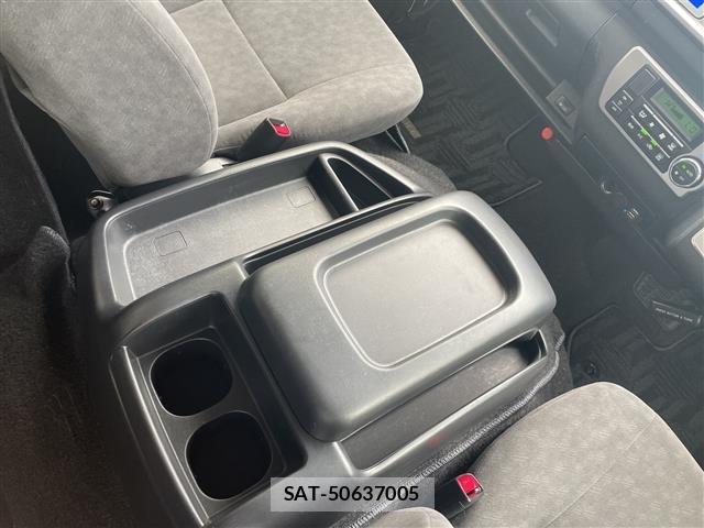 Toyota HIACE WAGON 2015 8915571-5