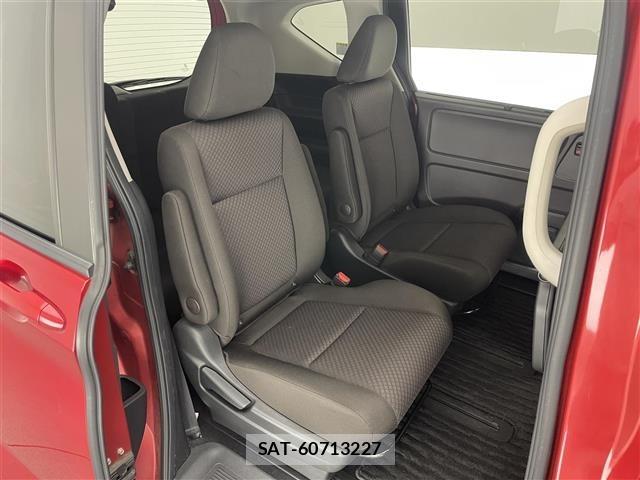 Honda FREED 2022 8684668-4
