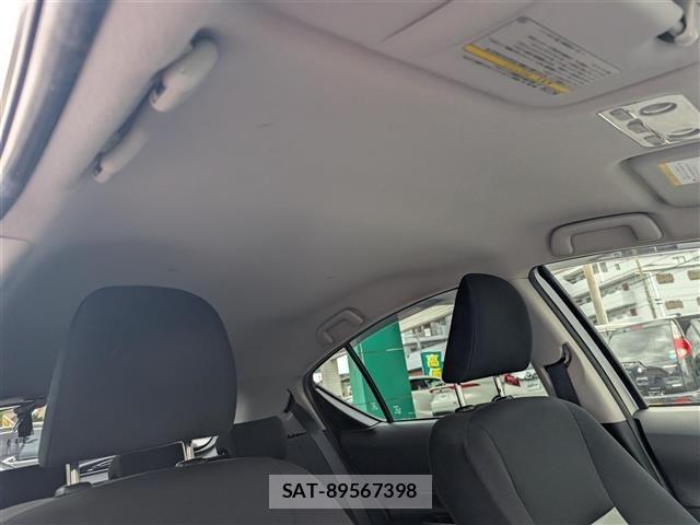 Toyota AQUA 2013 8705754-1
