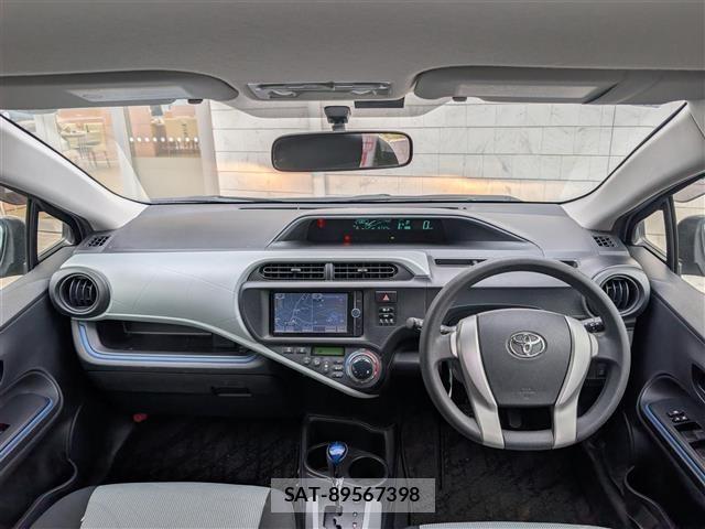 Toyota AQUA 2013 8705754-22