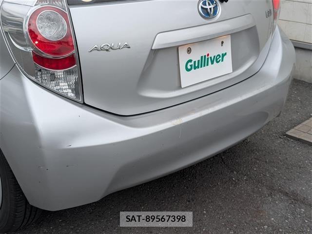 Toyota AQUA 2013 8705754-8