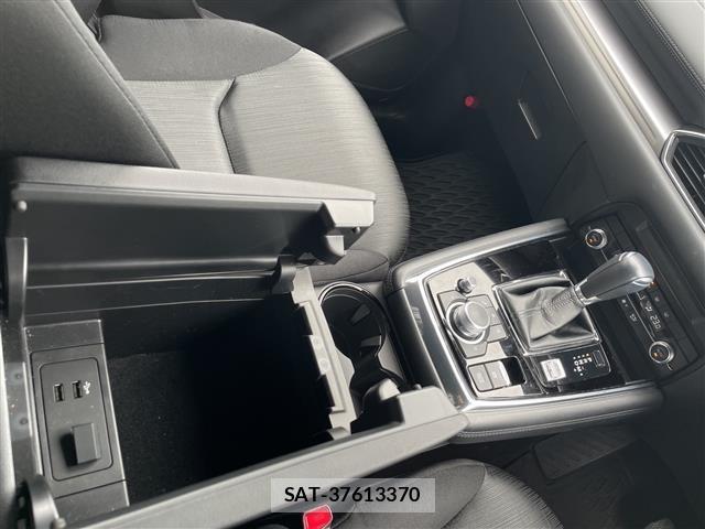 Mazda CX-8 2022 8935256-10