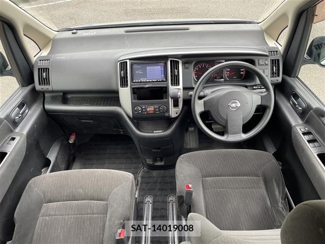 Nissan SERENA 2009 8672074-14
